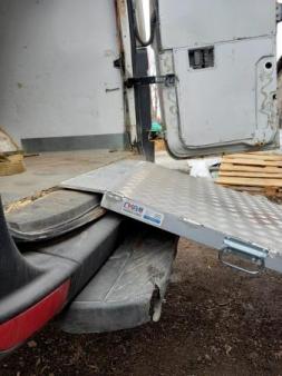 Погрузочный мост ГКА 150.120 4KM